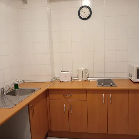 Larga 70 Apartment *